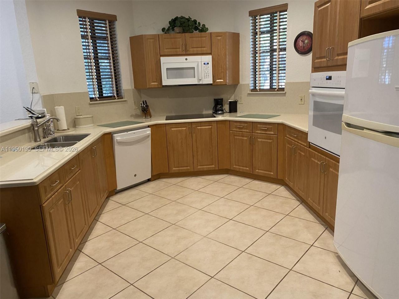 1659 Passion Vine Cir, Unit 18-4, Weston, FL 33326 Photo