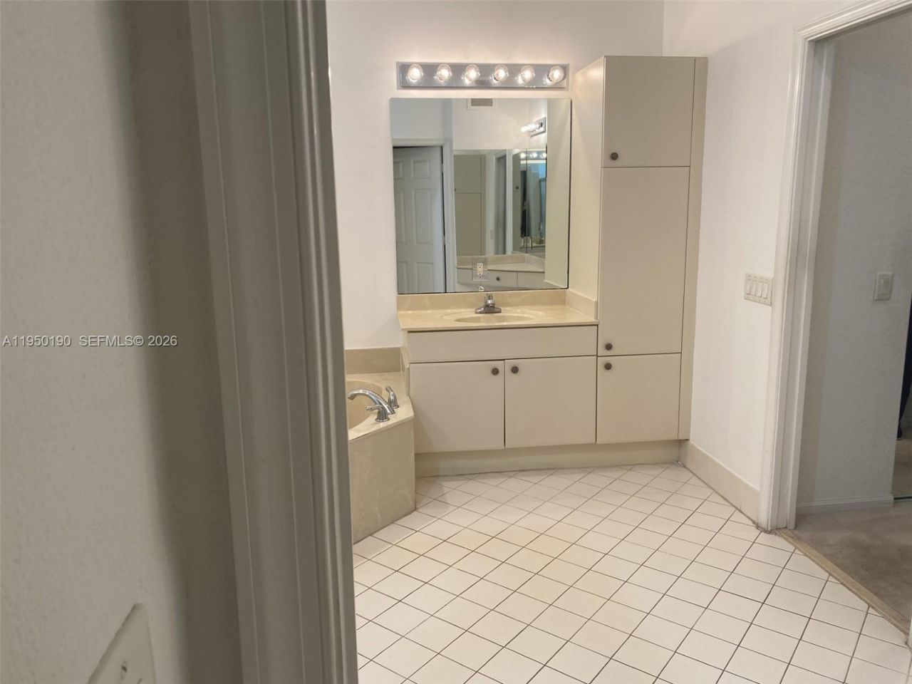 1659 Passion Vine Cir, Unit 18-4, Weston, FL 33326 Photo