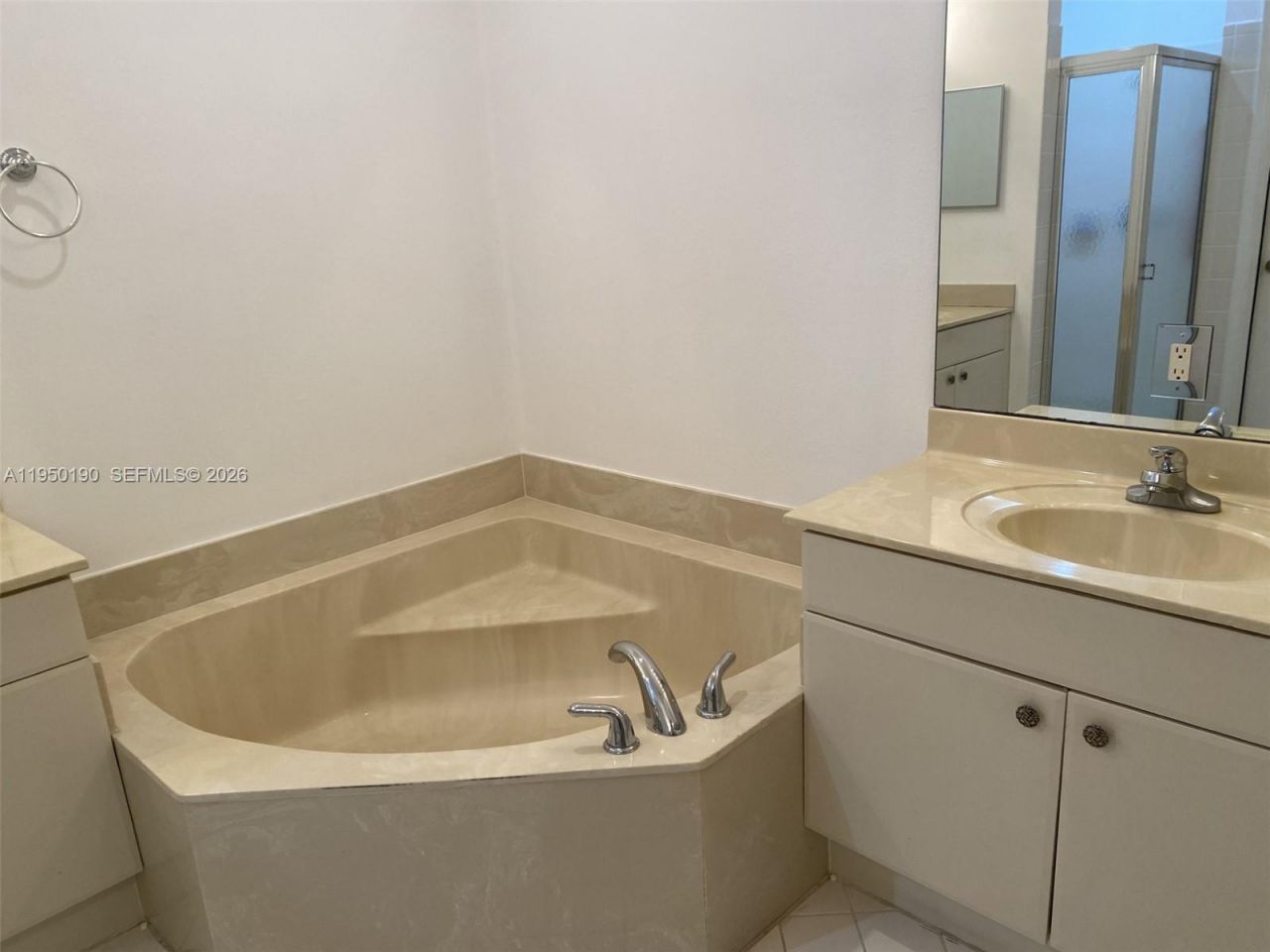 1659 Passion Vine Cir, Unit 18-4, Weston, FL 33326 Photo