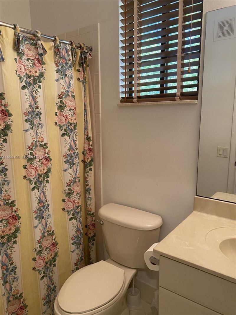 1659 Passion Vine Cir, Unit 18-4, Weston, FL 33326 Photo