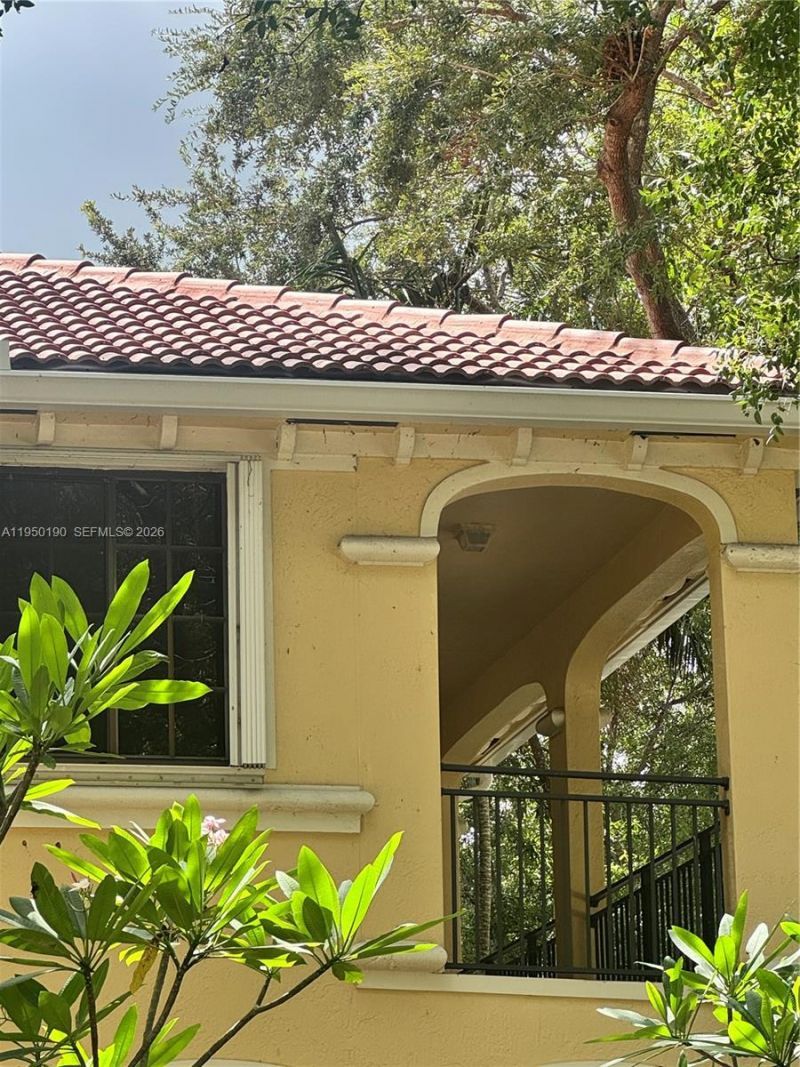 1659 Passion Vine Cir, Unit 18-4, Weston, FL 33326 Photo