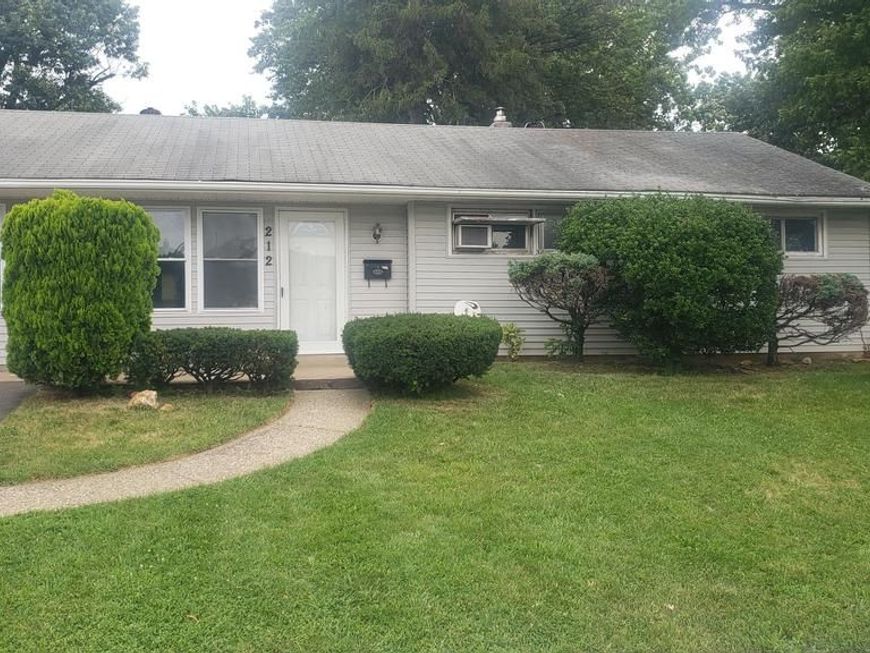 212 Allendale Drive, Morrisville, PA 19067 Main Photo