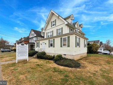 614 DARBY ROAD, HAVERTOWN, PA 19083