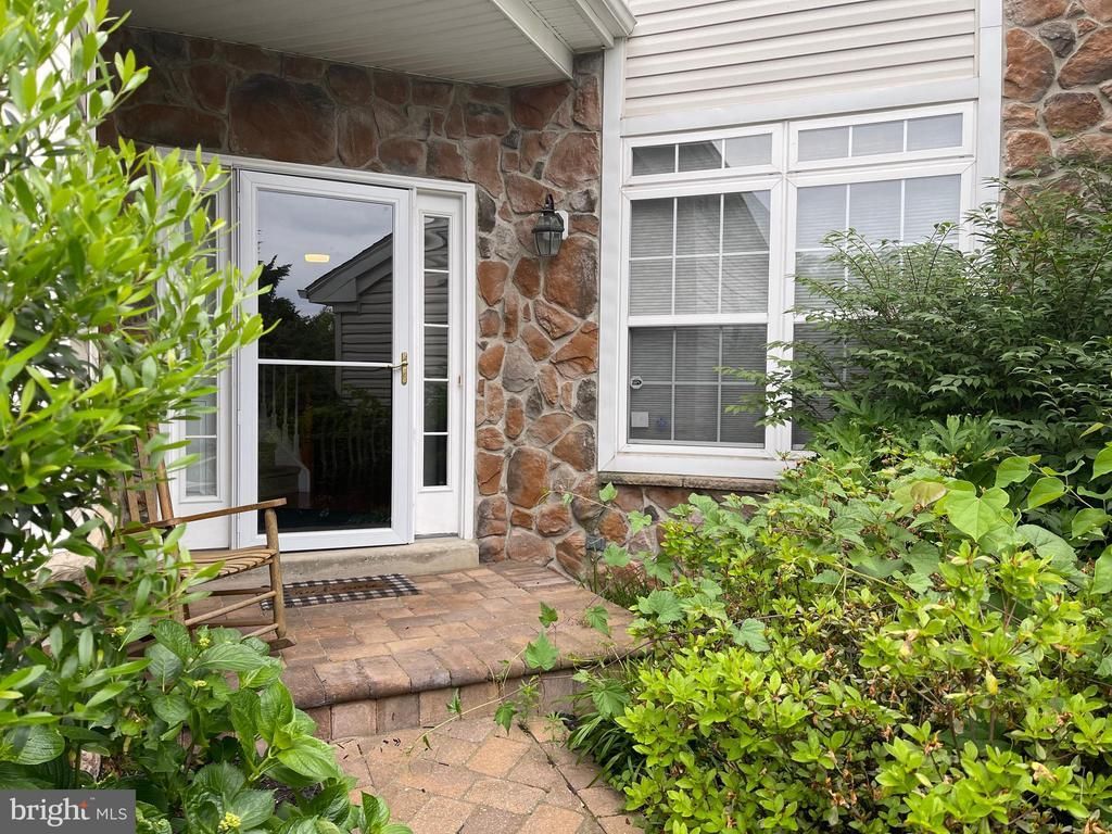 821 Hinchley Run, West Chester, PA 19382 Main Photo