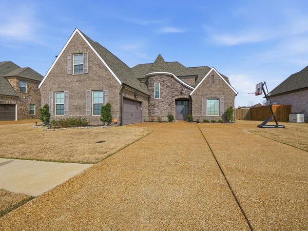 9716 WOODLAND FOX LN S, Cordova, TN 38018