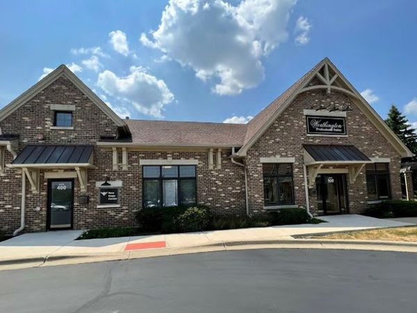 460 Briargate Drive, Unit 500, South Elgin, IL 60177