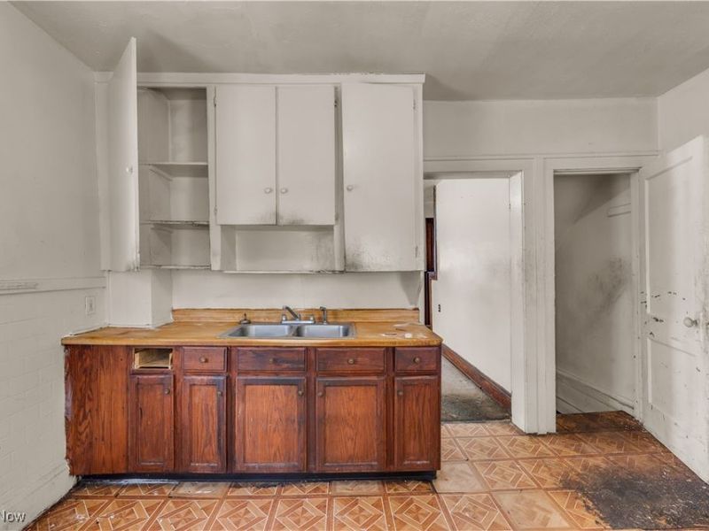 1144 E 145th Street, Cleveland, OH 44110 Photo 27