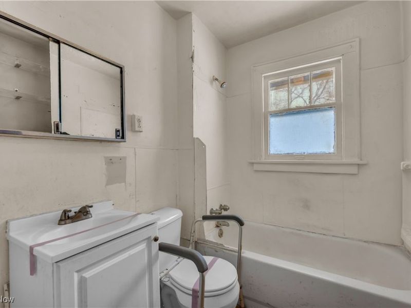1144 E 145th Street, Cleveland, OH 44110 Photo 36