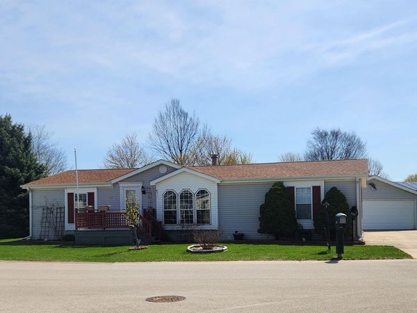 8511 Fig Tree Lane, ROSCOE, IL 61073