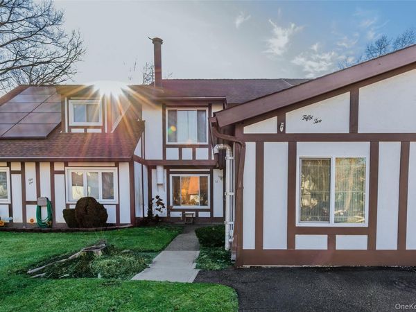 52 Briar Hill Court, Middle Island, NY 11953