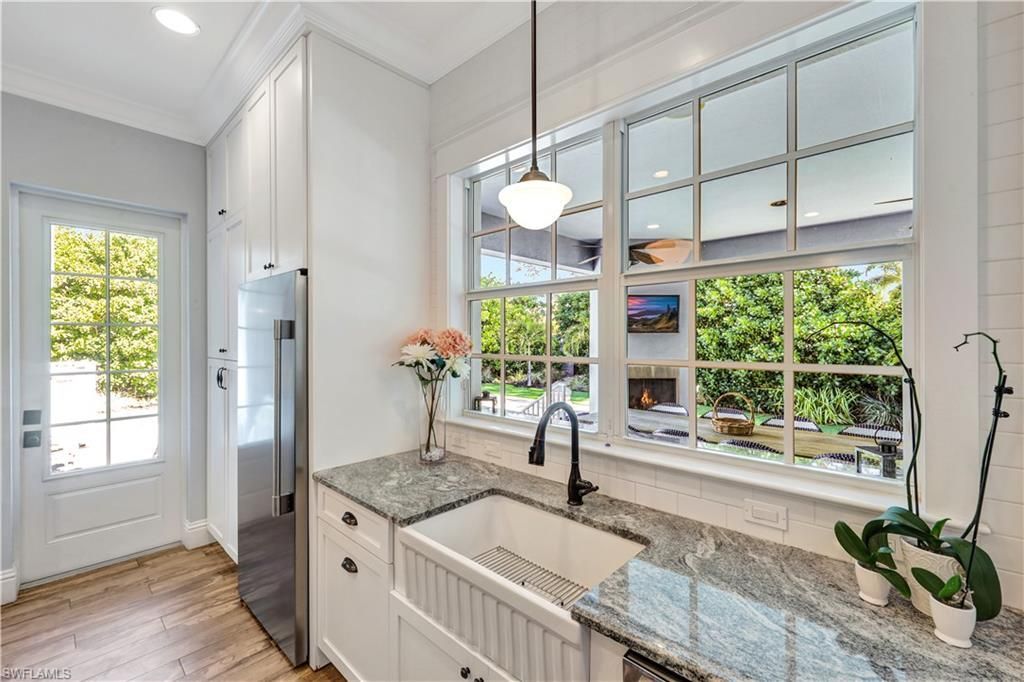 5288 Sand Dollar Ln, Naples, FL 34103 Photo