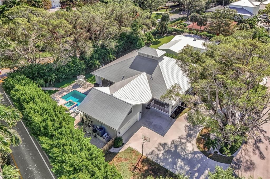 5288 Sand Dollar Ln, Naples, FL 34103 Photo