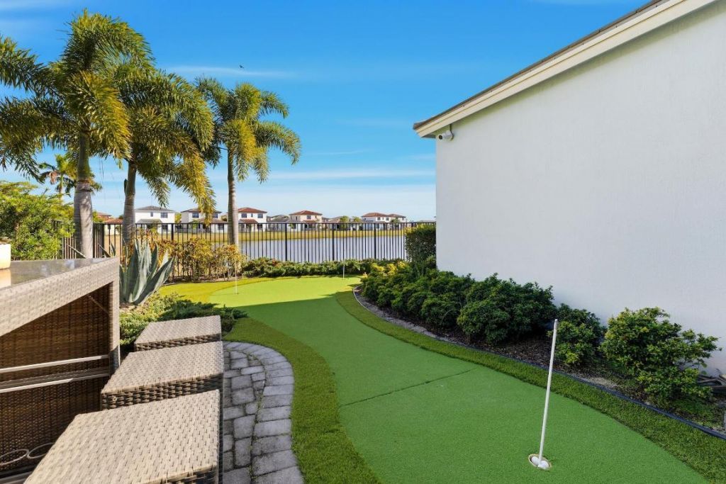 5562 Starfish Road, The Acreage, FL 33470 Photo