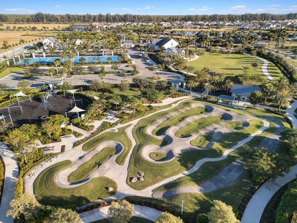 5562 Starfish Road, The Acreage, FL 33470 Photo