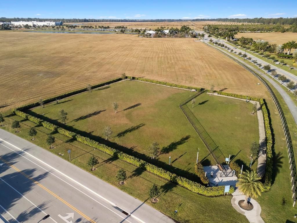 5562 Starfish Road, The Acreage, FL 33470 Photo