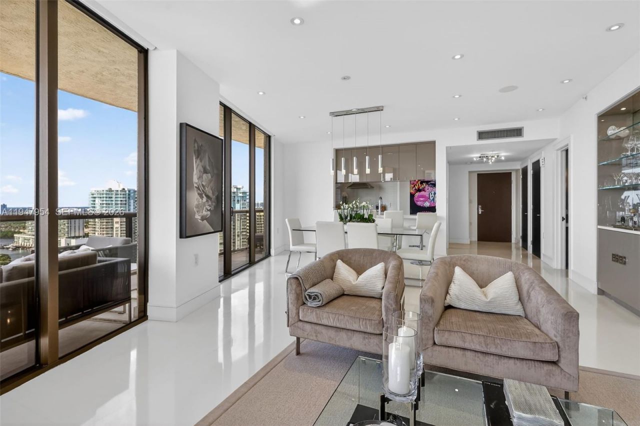 16275 Collins Ave, Unit 2404, Sunny Isles Beach, FL 33160 Photo