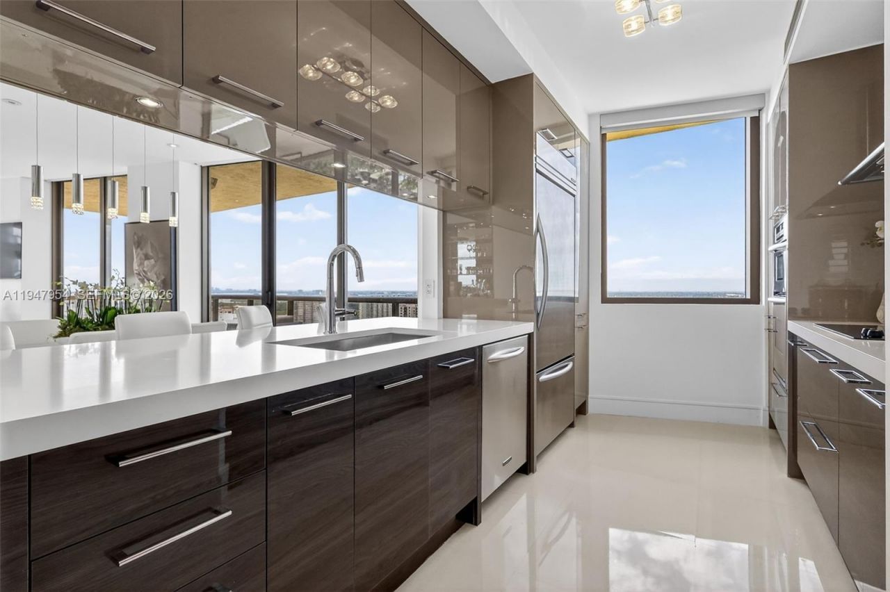 16275 Collins Ave, Unit 2404, Sunny Isles Beach, FL 33160 Photo