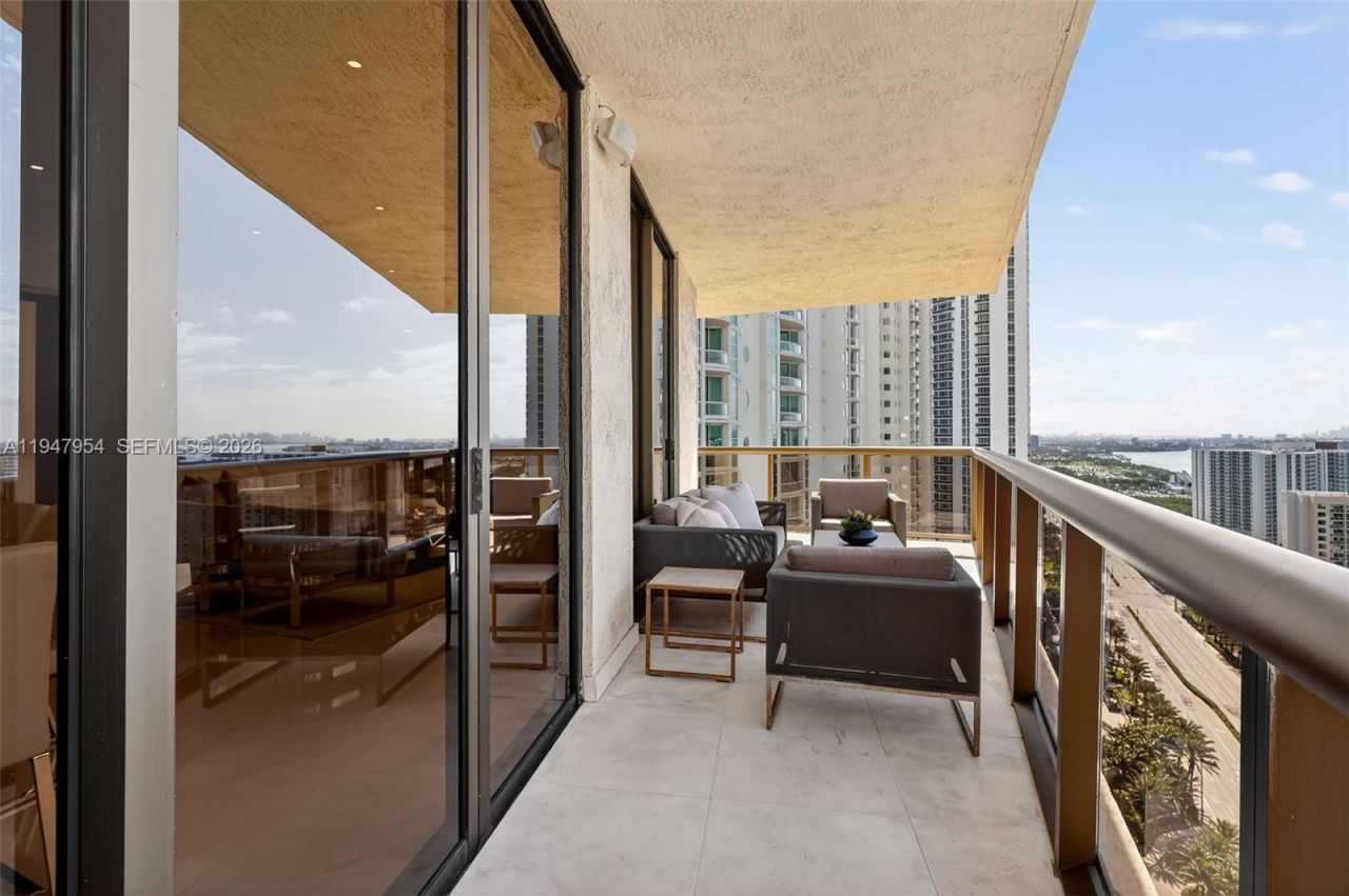 16275 Collins Ave, Unit 2404, Sunny Isles Beach, FL 33160 Photo