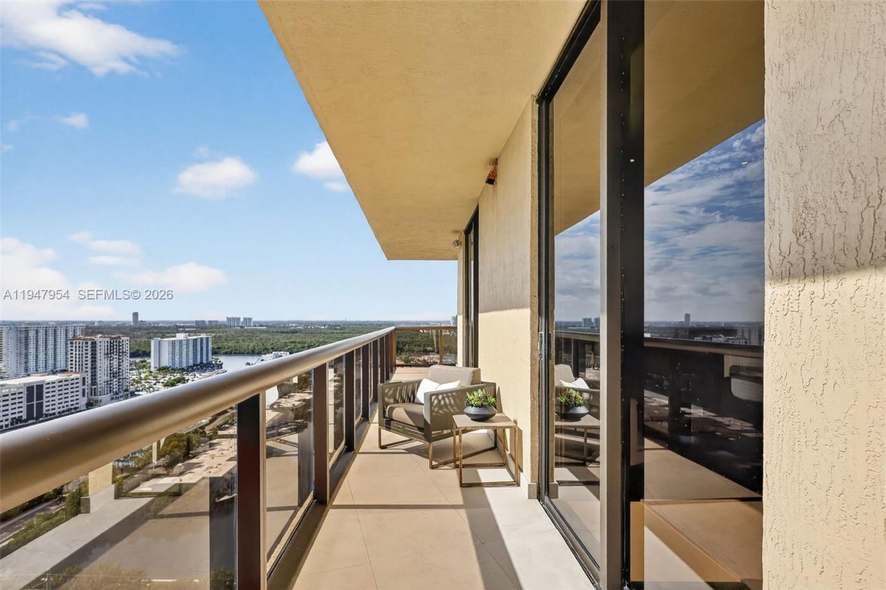 16275 Collins Ave, Unit 2404, Sunny Isles Beach, FL 33160 Photo