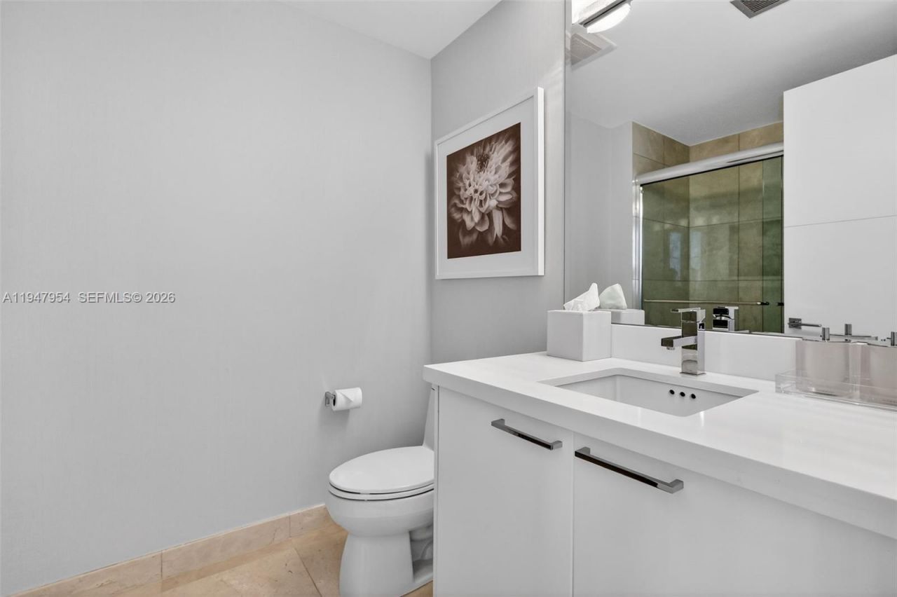 16275 Collins Ave, Unit 2404, Sunny Isles Beach, FL 33160 Photo