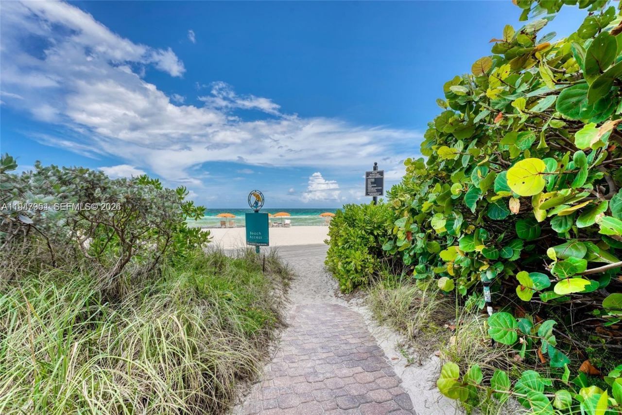 16275 Collins Ave, Unit 2404, Sunny Isles Beach, FL 33160 Photo