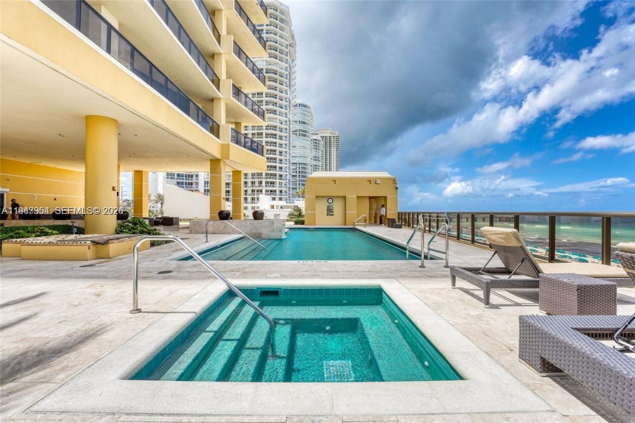 16275 Collins Ave, Unit 2404, Sunny Isles Beach, FL 33160 Photo
