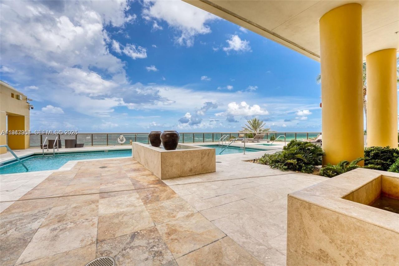 16275 Collins Ave, Unit 2404, Sunny Isles Beach, FL 33160 Photo