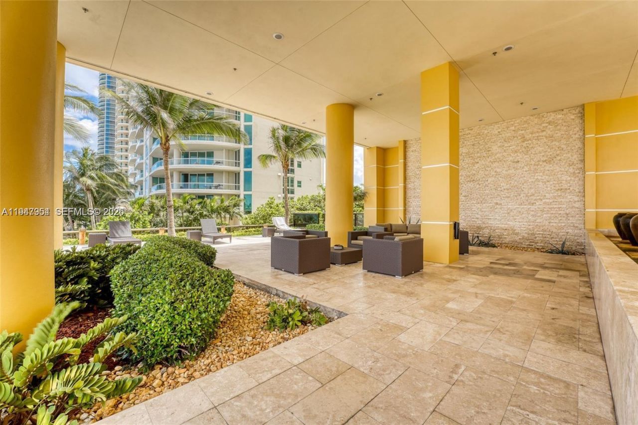 16275 Collins Ave, Unit 2404, Sunny Isles Beach, FL 33160 Photo