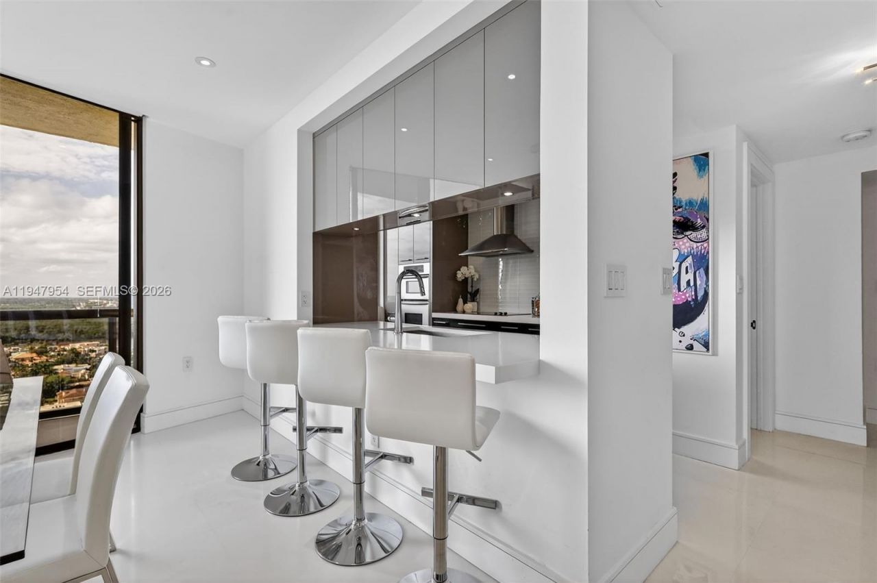 16275 Collins Ave, Unit 2404, Sunny Isles Beach, FL 33160 Photo