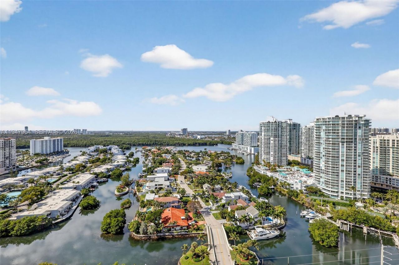 16275 Collins Ave, Unit 2404, Sunny Isles Beach, FL 33160 Photo