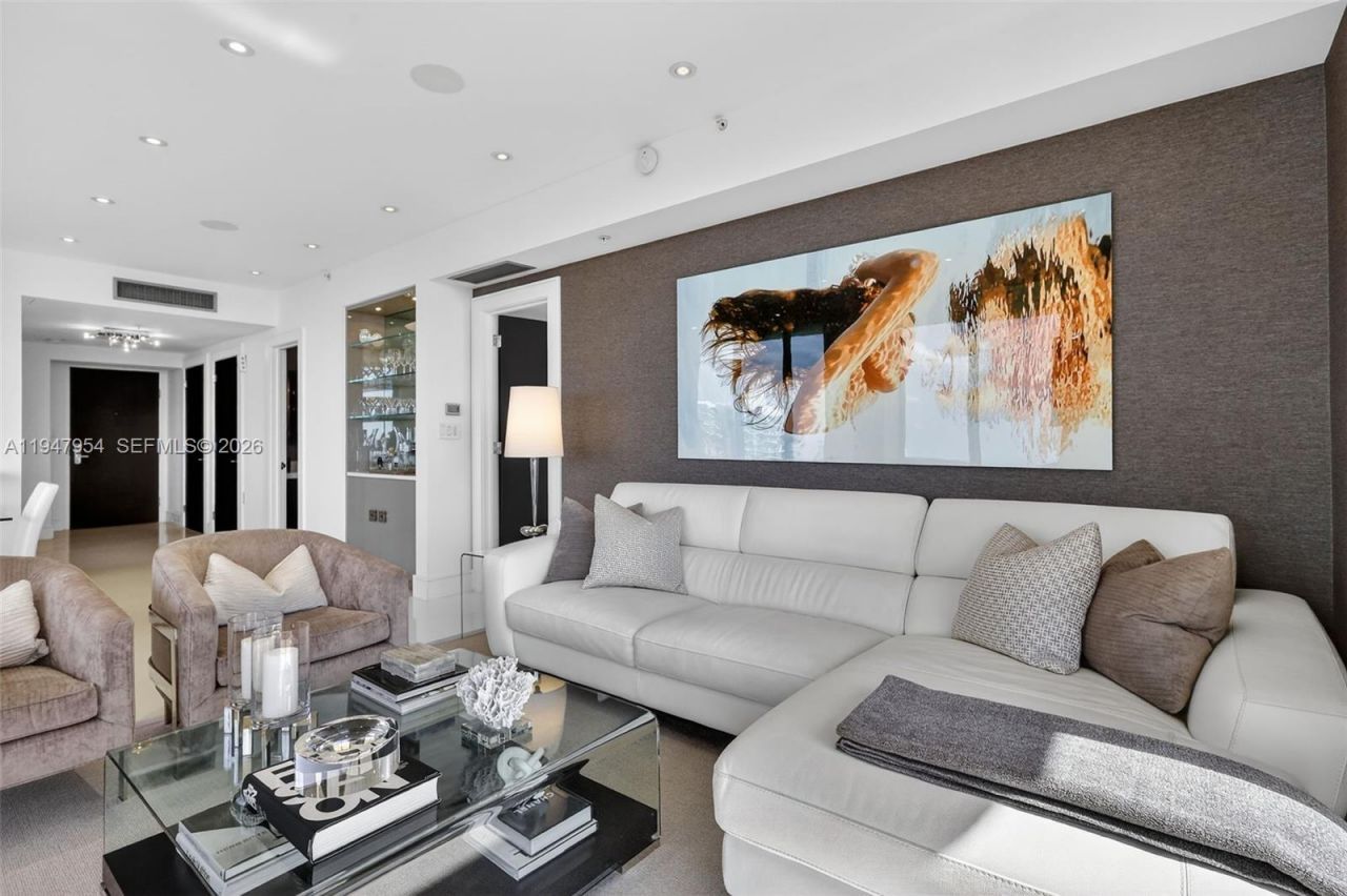 16275 Collins Ave, Unit 2404, Sunny Isles Beach, FL 33160 Photo