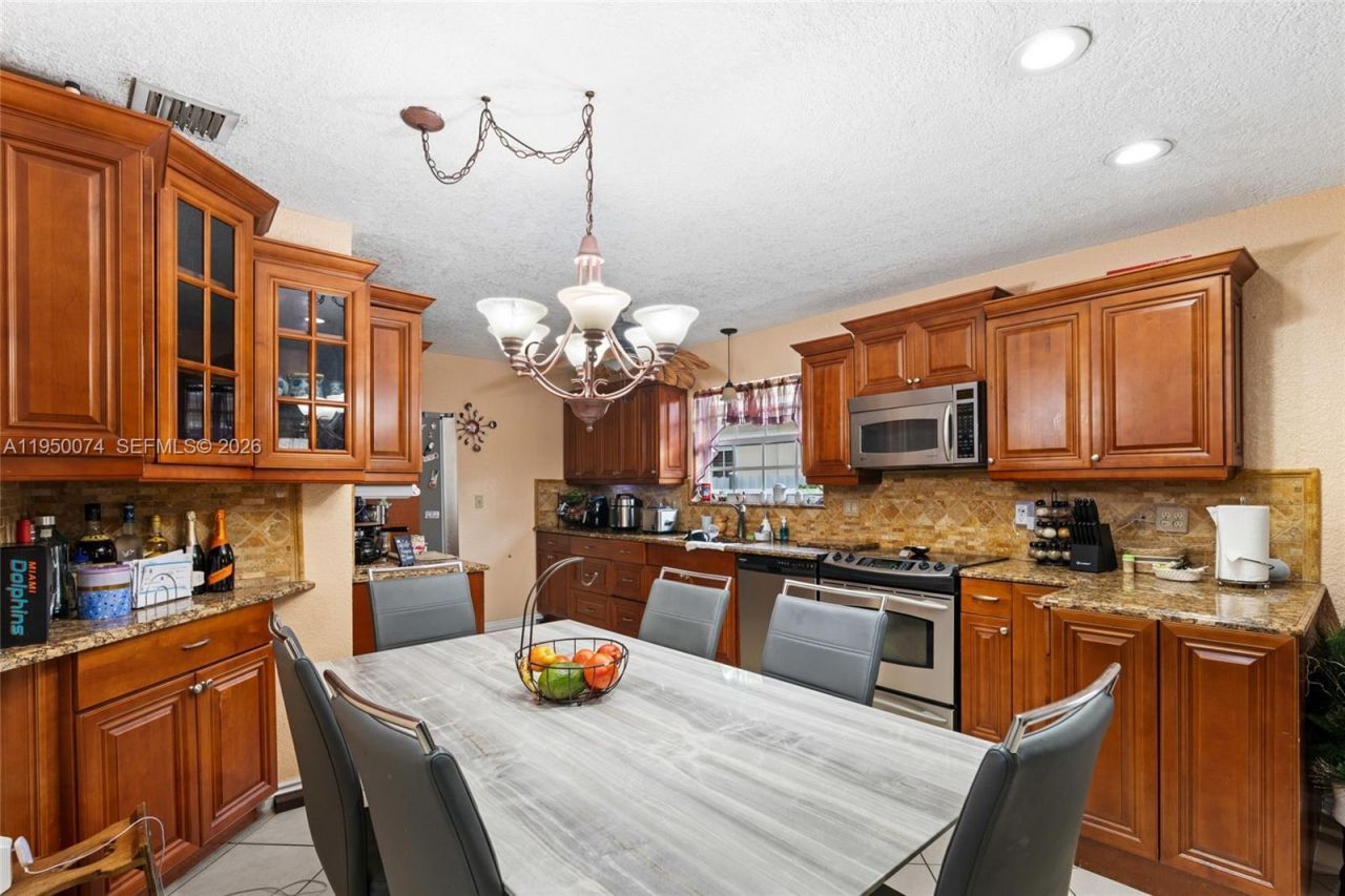 5951 SW 4th St, Miami, FL 33144 Photo