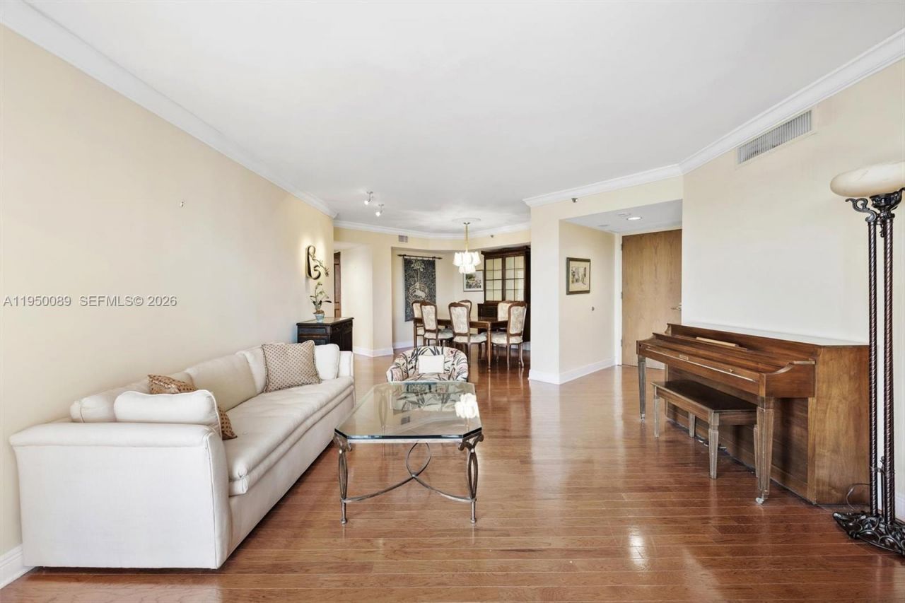 1000 E Island Blvd, Unit 803, Aventura, FL 33160 Photo