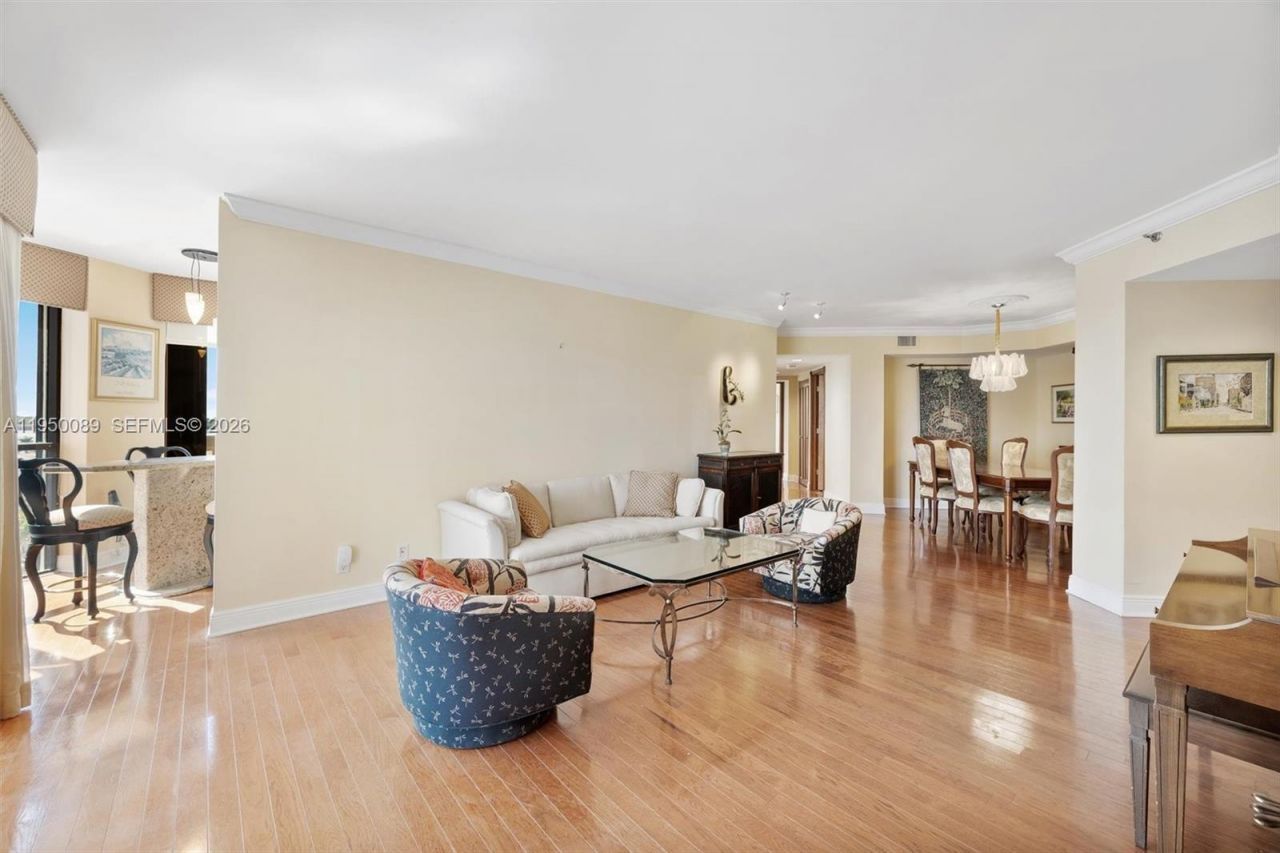 1000 E Island Blvd, Unit 803, Aventura, FL 33160 Photo