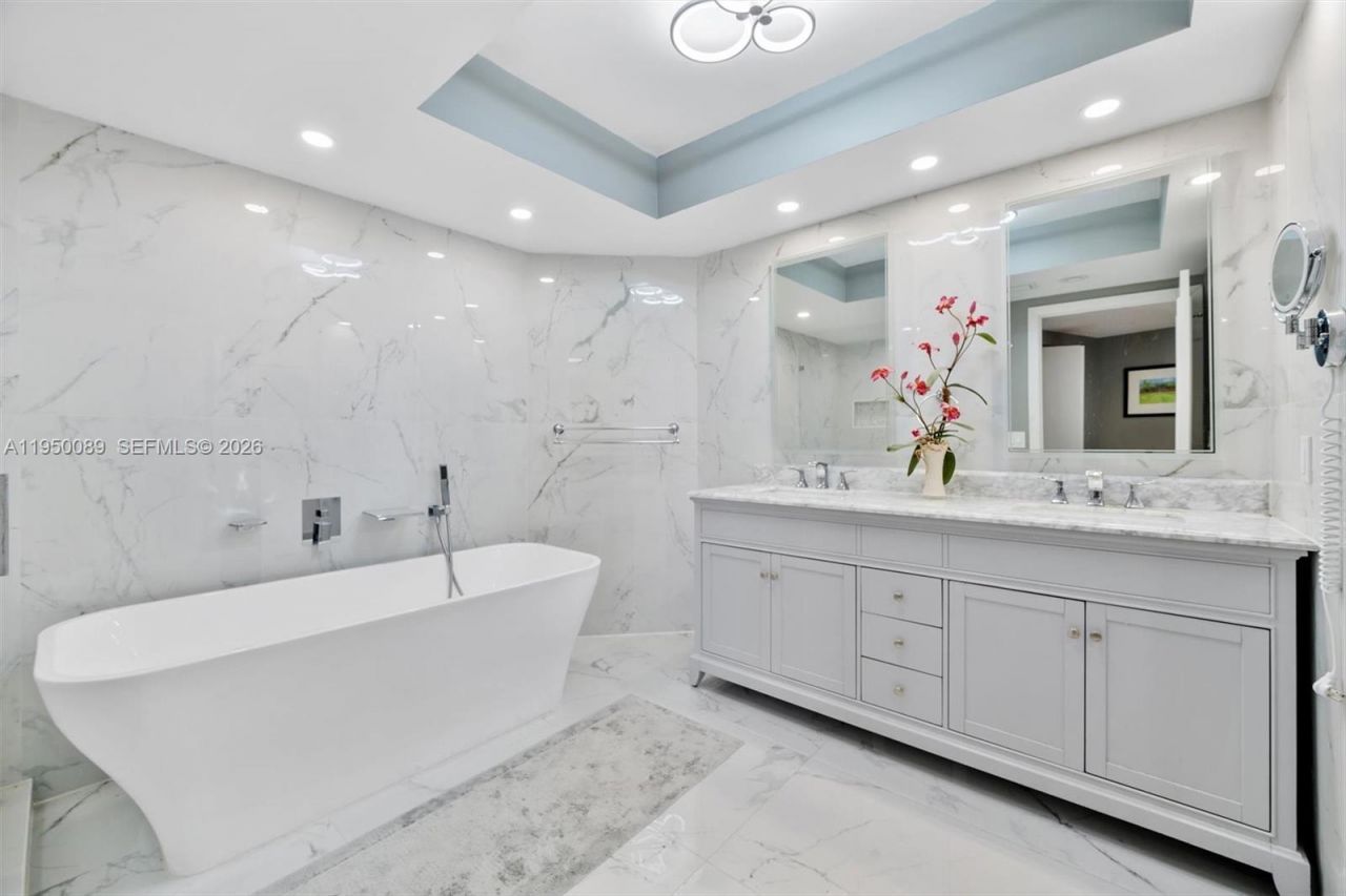 1000 E Island Blvd, Unit 803, Aventura, FL 33160 Photo