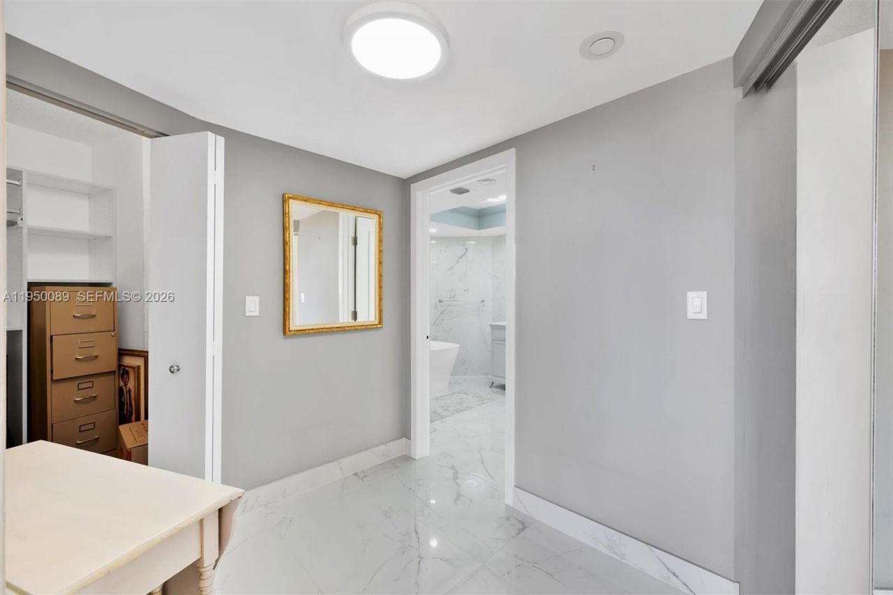 1000 E Island Blvd, Unit 803, Aventura, FL 33160 Photo