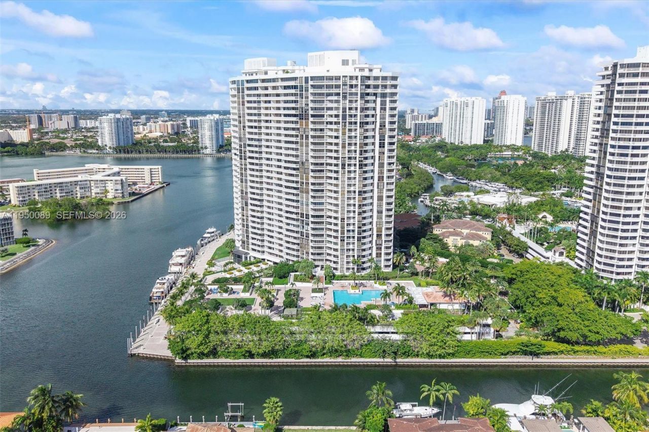 1000 E Island Blvd, Unit 803, Aventura, FL 33160 Photo