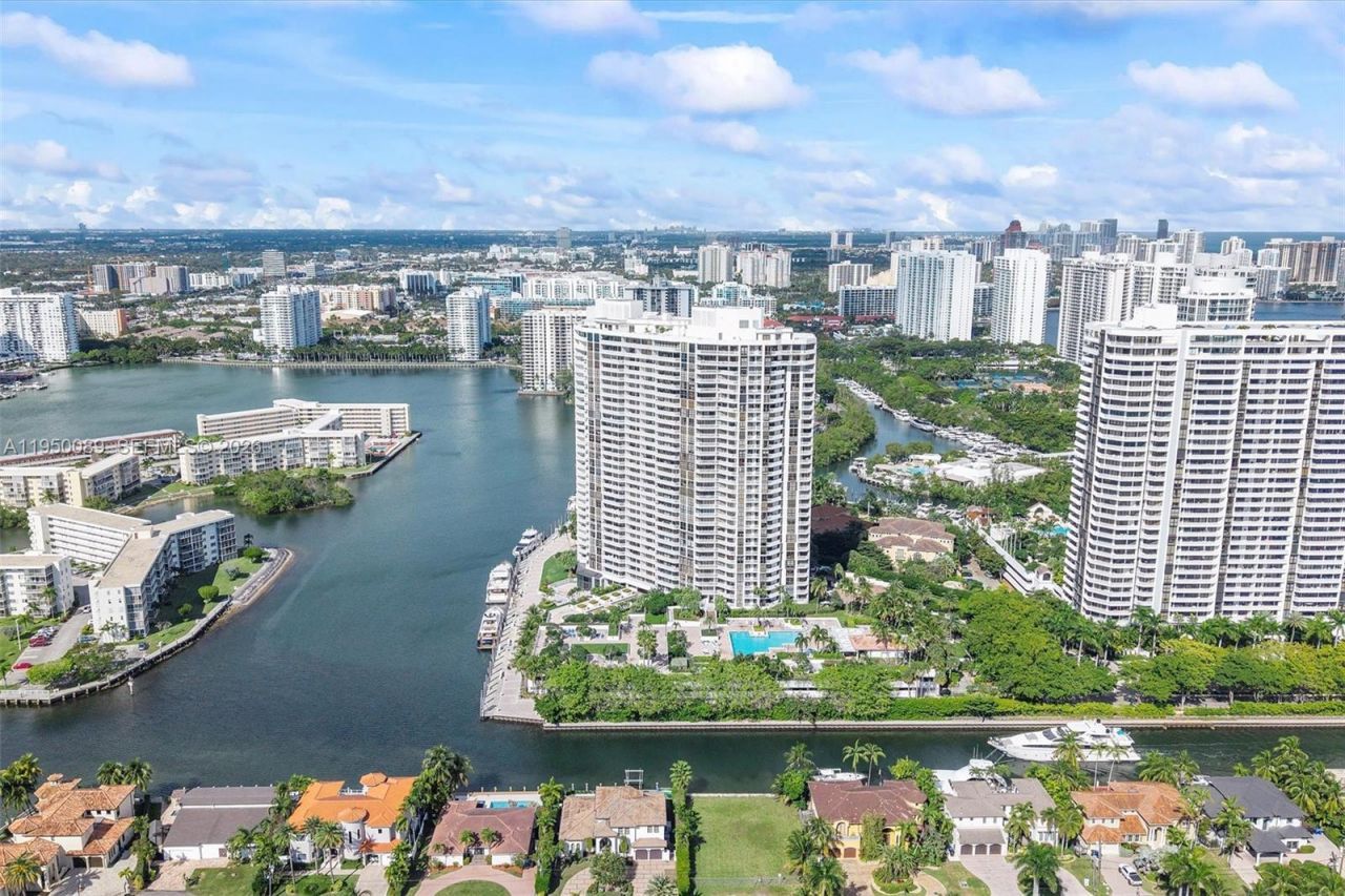 1000 E Island Blvd, Unit 803, Aventura, FL 33160 Photo