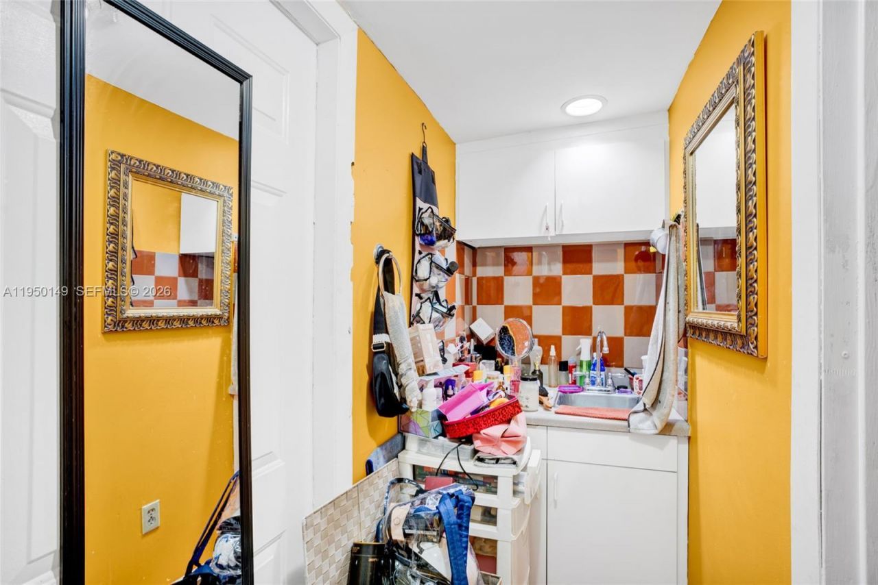 5955 SW 4th St, Miami, FL 33144 Photo