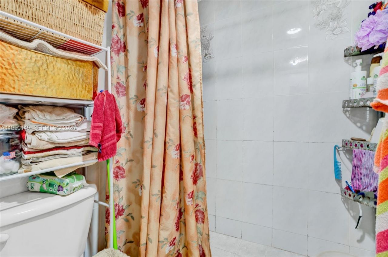 5955 SW 4th St, Miami, FL 33144 Photo