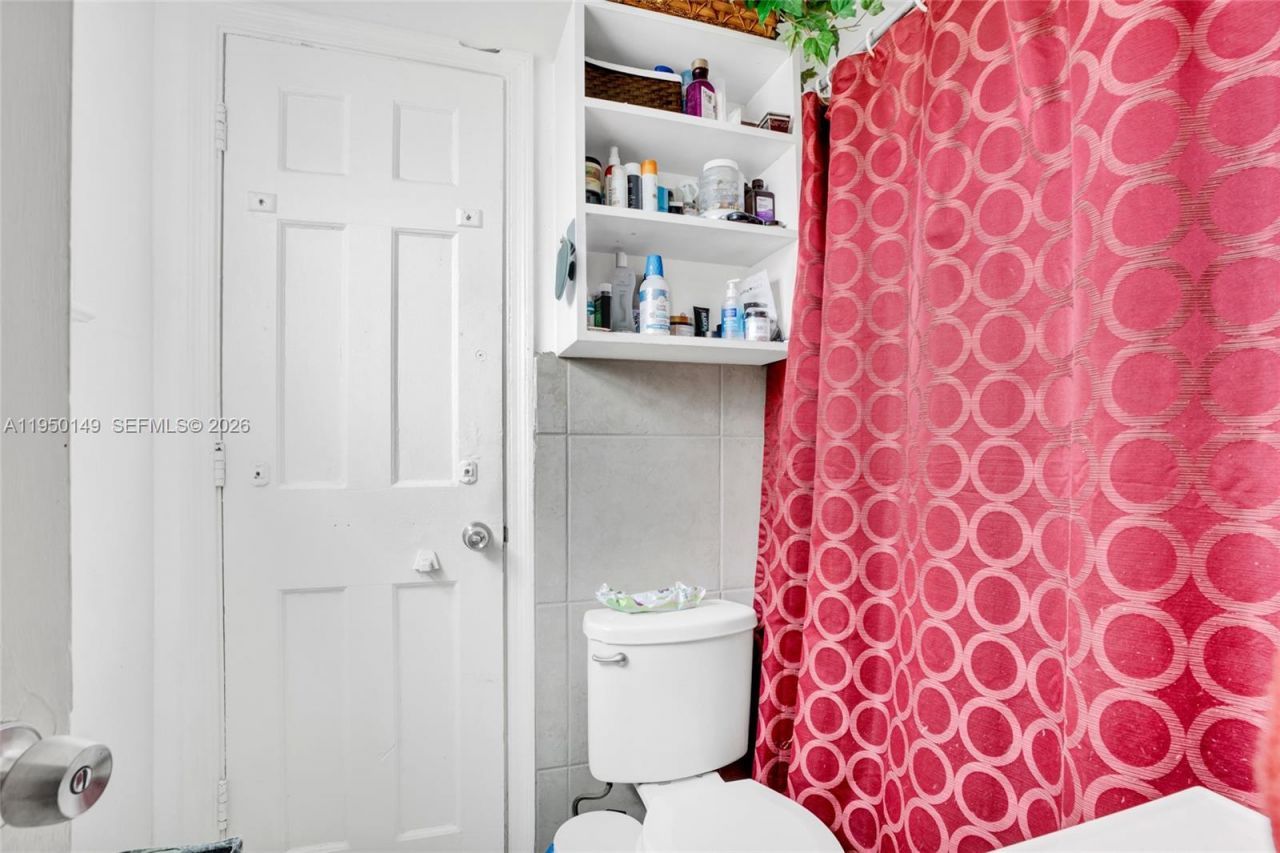 5955 SW 4th St, Miami, FL 33144 Photo