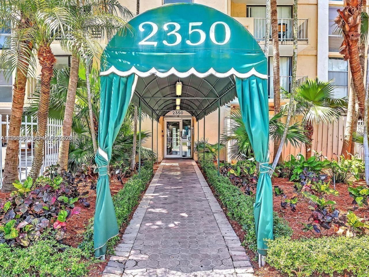 2350 NE 135th St, Unit 1509, North Miami, FL 33181 Photo