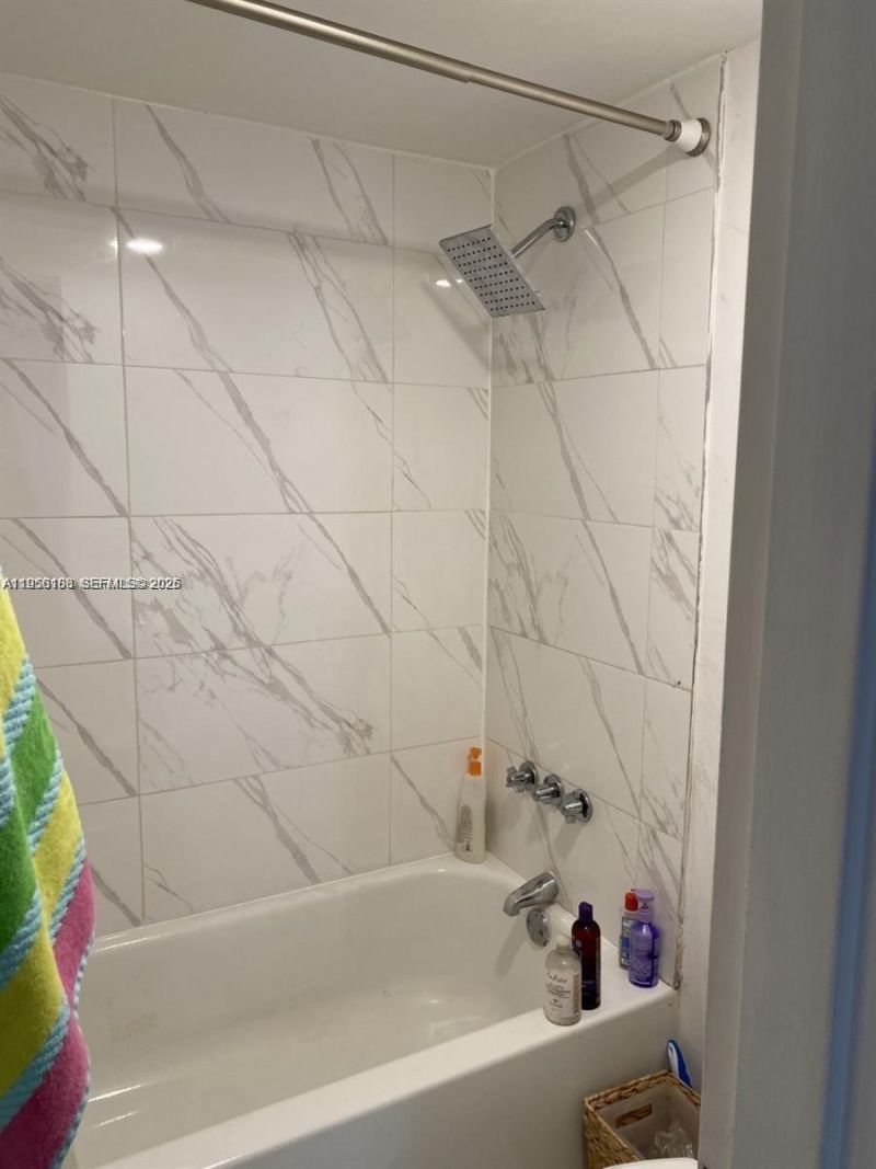 2350 NE 135th St, Unit 1509, North Miami, FL 33181 Photo