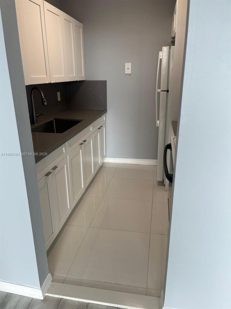 2350 NE 135th St, Unit 1509, North Miami, FL 33181 Photo