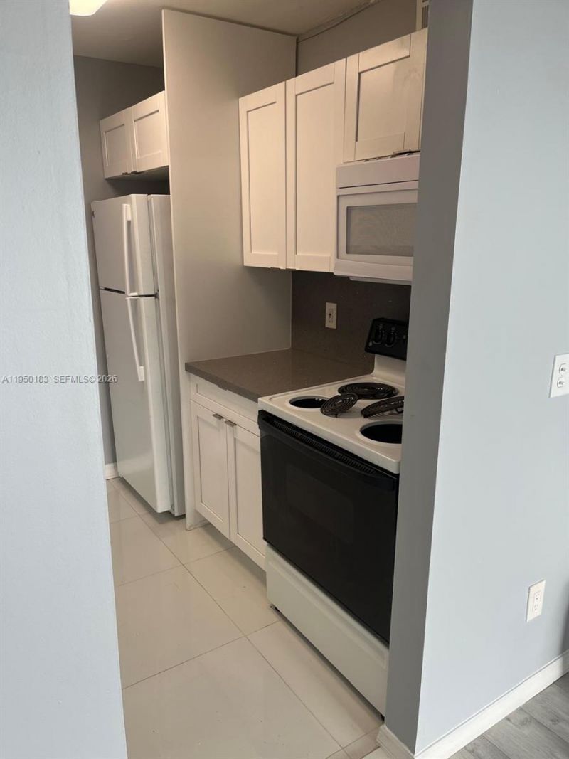 2350 NE 135th St, Unit 1509, North Miami, FL 33181 Photo