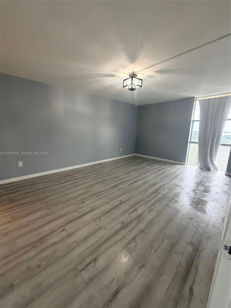 2350 NE 135th St, Unit 1509, North Miami, FL 33181 Photo