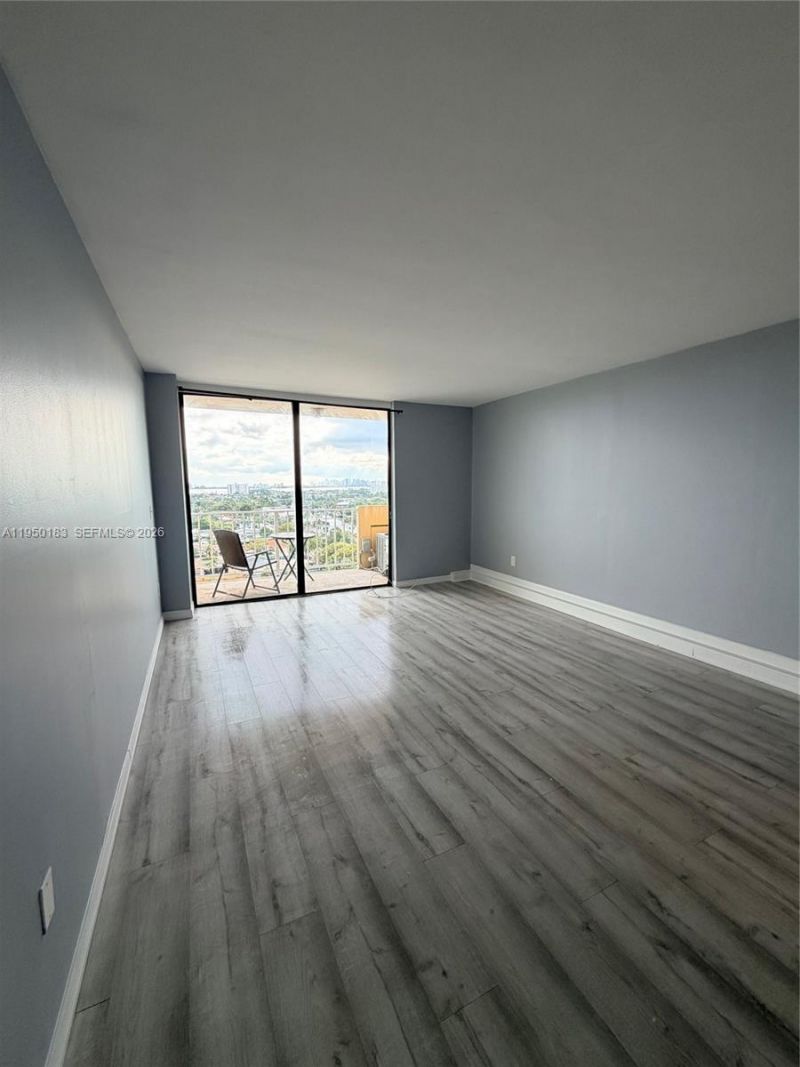 2350 NE 135th St, Unit 1509, North Miami, FL 33181 Photo