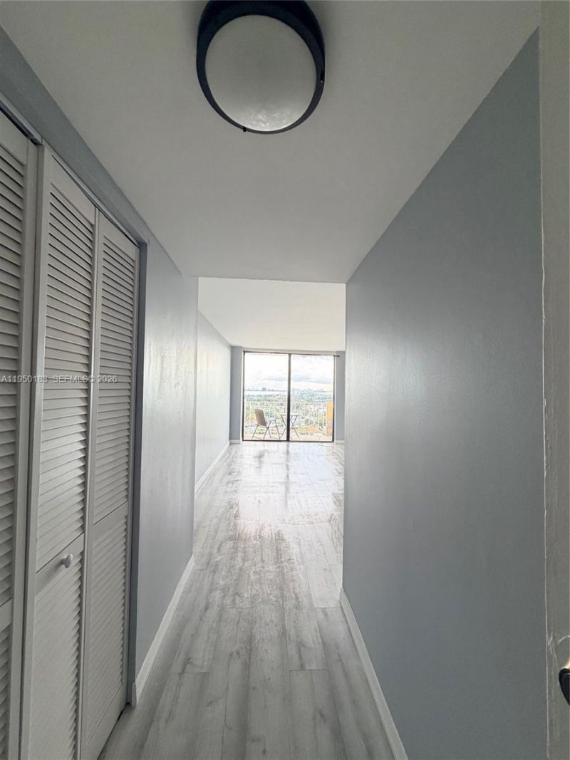 2350 NE 135th St, Unit 1509, North Miami, FL 33181 Photo