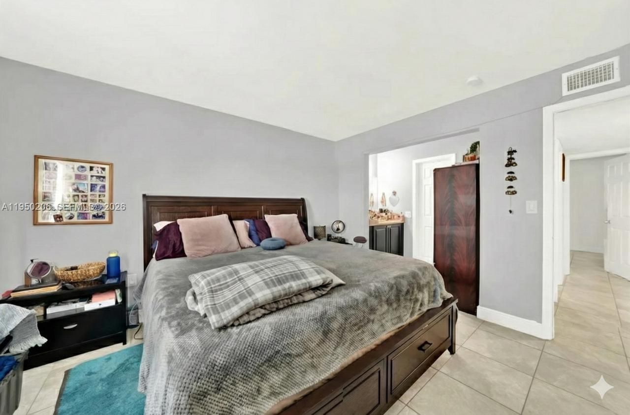 10810 NW 7th St, Unit 6B, Miami, FL 33172 Photo