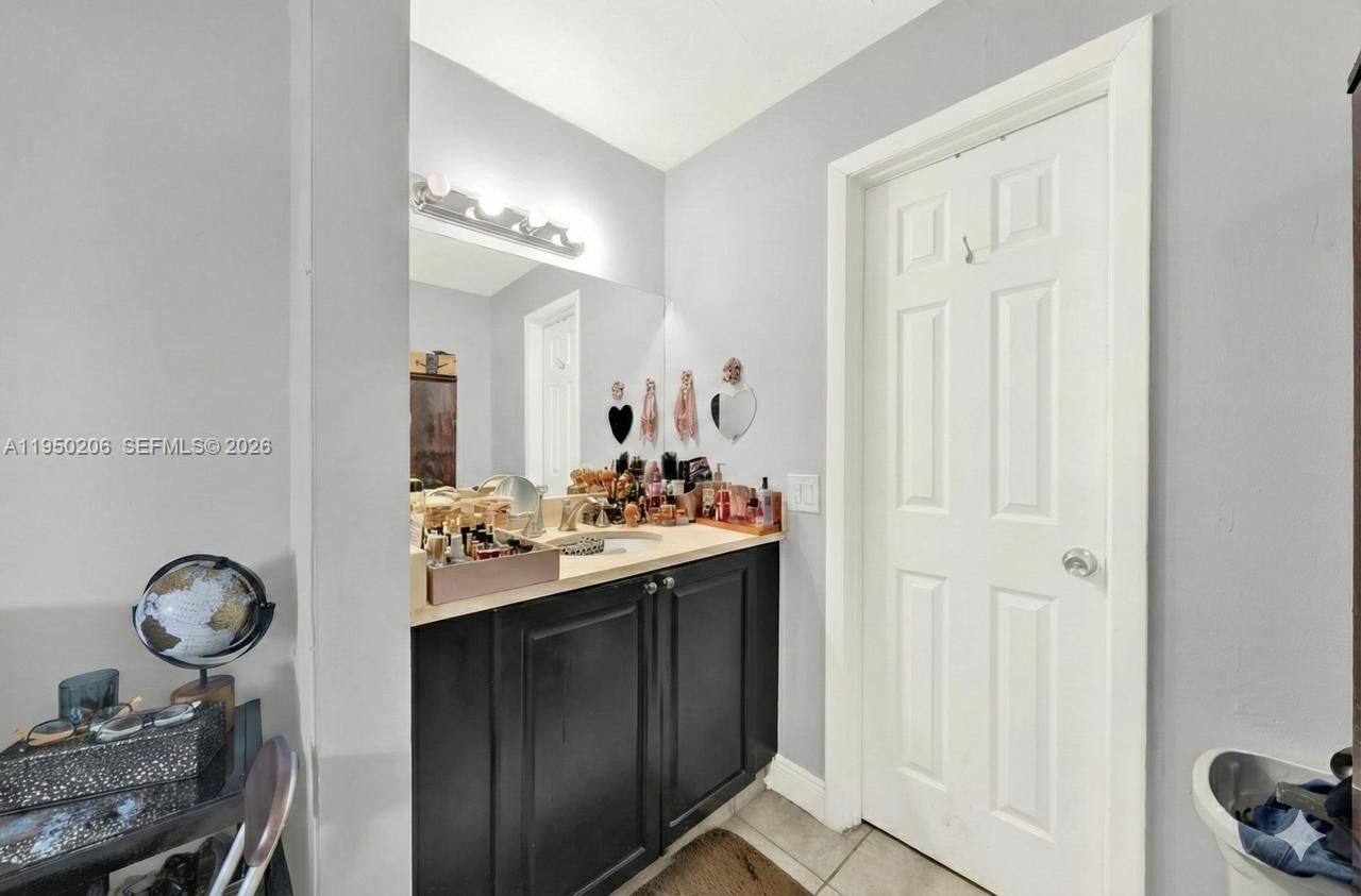 10810 NW 7th St, Unit 6B, Miami, FL 33172 Photo